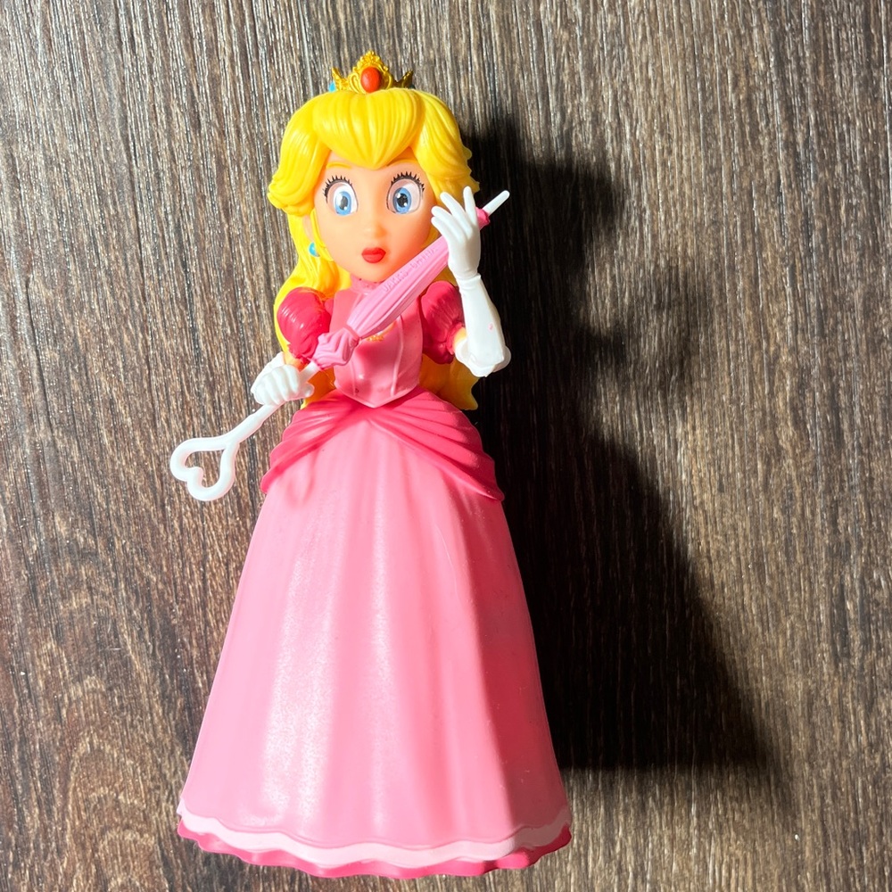 Super Mario Bros. Movie Princess Peach Figure - Picture 3 of 4